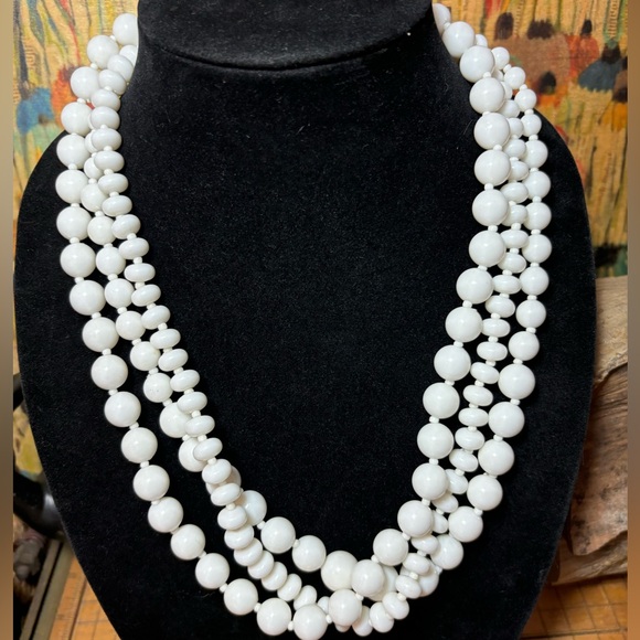 MCM White x3 Variety Shape Beads Necklaces 24”L 60s 70s Barrel Roll Clasp EVC - Picture 1 of 11